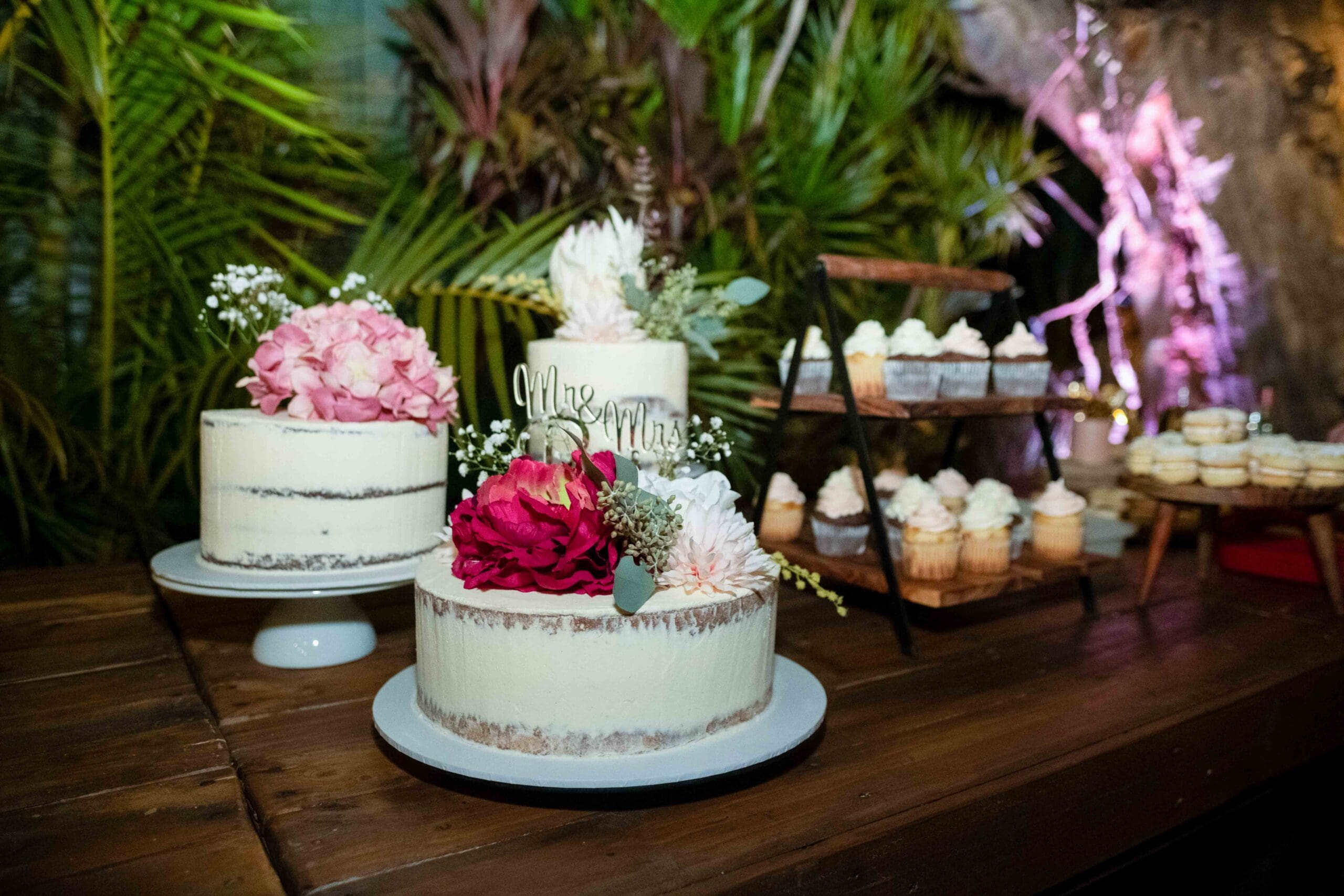 wedding cupcakes at Perth wedding