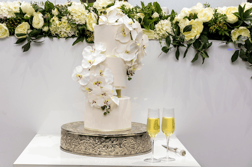 11 Quintessential Photos Every Wedding Album Needs