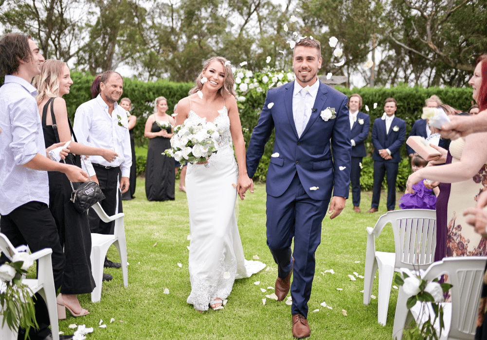 1 Ceremony aisle white rose confetti melbourne