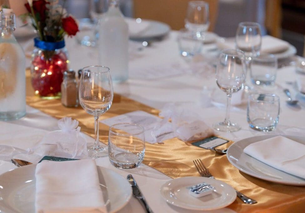 Wedding reception table setting